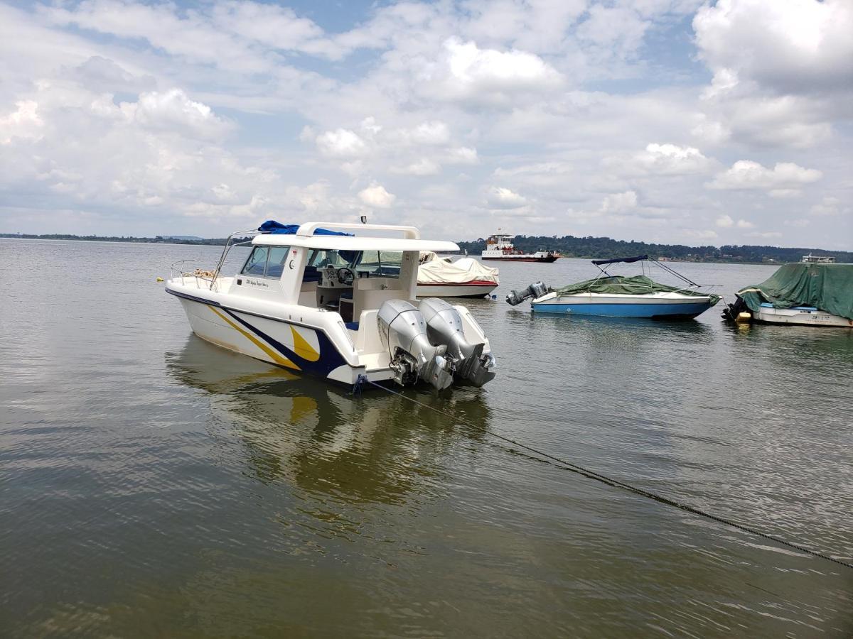 Migingo Suites Entebbe Exterior foto